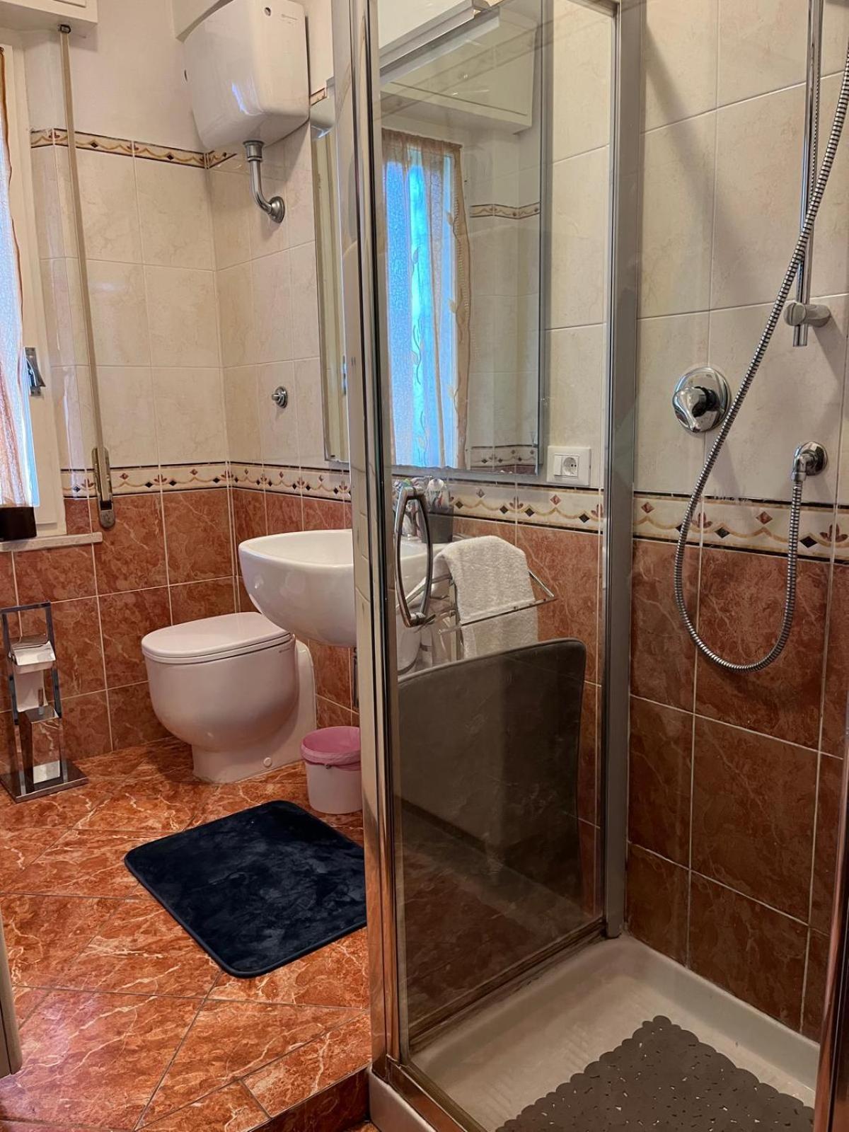 Gasthof Room Rental Pisa